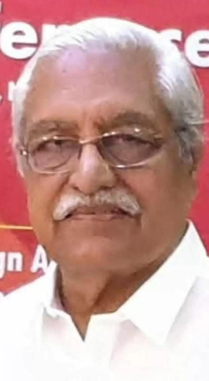 IBC के नाम पर लुट गई बैंकिंग: लाखों करोड़ के कर्ज माफ, आम आदमी के भरोसे को धोखा