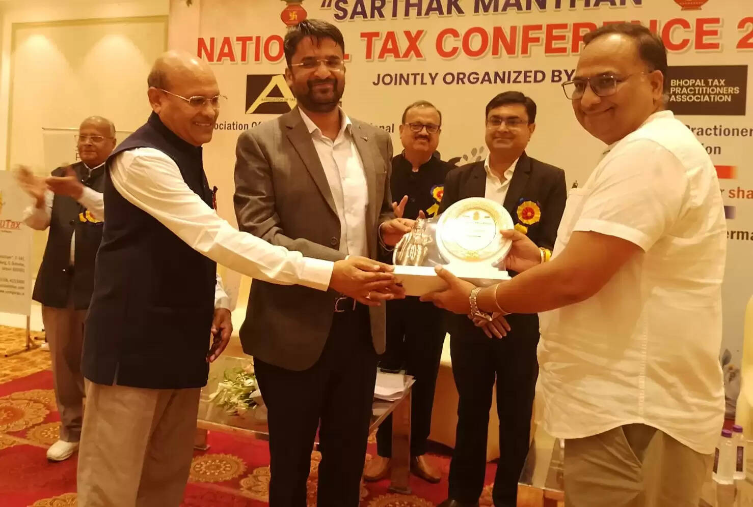 कर प्रणाली सुधार की दिशा में राष्ट्रीय मंथन : विशेषज्ञों ने फेसलेस टैक्स सिस्टम व जीएसटी नोटिसों पर उठाए अहम सवाल